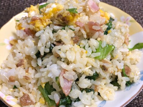 子供も作れる簡単レシピ♪電子レンジでチャーハン風